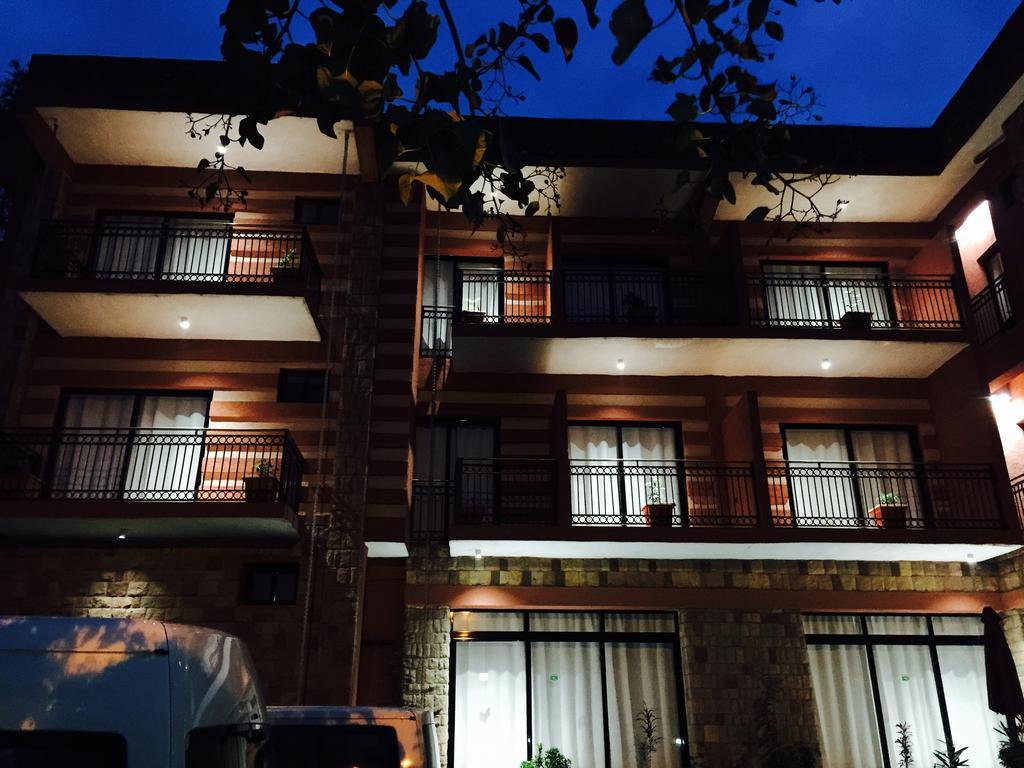 Harbe Hotel Лалибэла Экстерьер фото