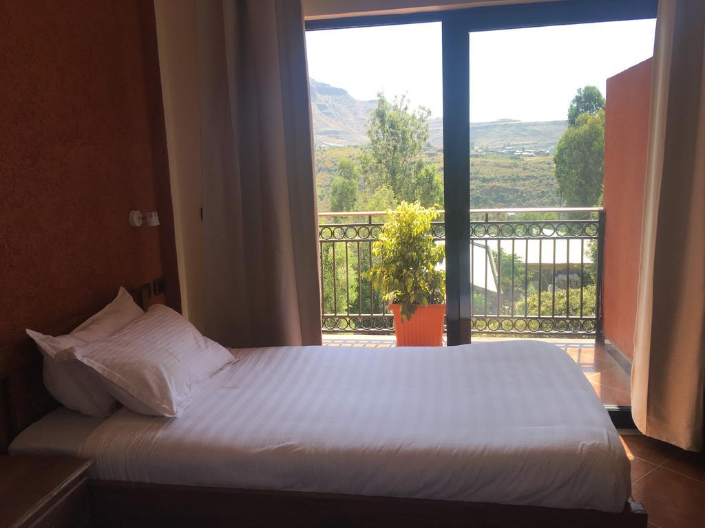 Harbe Hotel Лалибэла Экстерьер фото